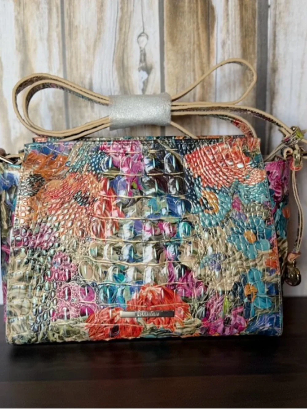 HARD TO FIND !!!! BRAHMIN HILLARY LASSO FLORAL PRINT LEATHER CROSSBODY NWT